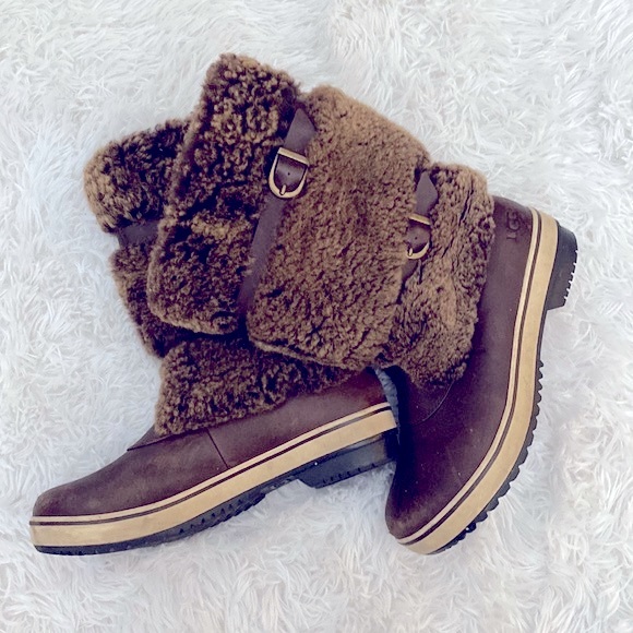 UGG Shoes - Ugg Rare waterproof rubber sherpa winter boot